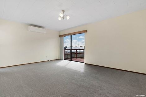 Photo of property in 66 Boundary Road, Clover Park, Auckland, 2019