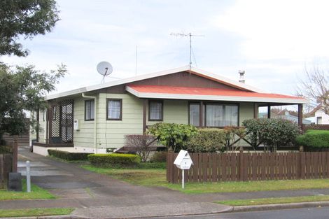 Photo of property in 5 Kentucky Crescent, Nawton, Hamilton, 3200