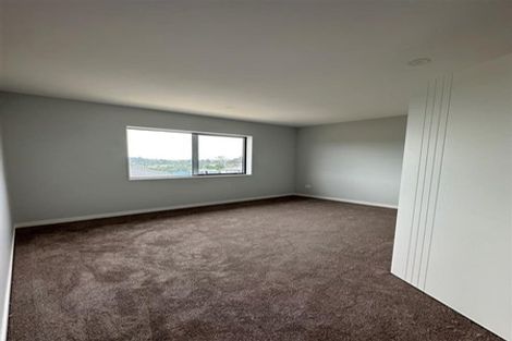 Photo of property in 13 Lumber Rise, Swanson, Auckland, 0614