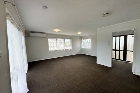 Photo of property in 2/152 Rangitoto Road, Papatoetoe, Auckland, 2025