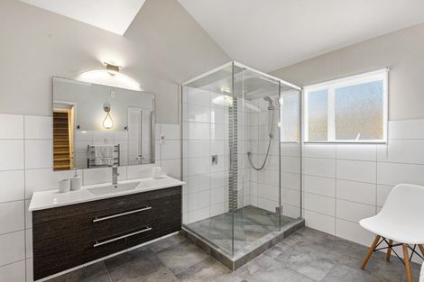 Photo of property in 3/6 Brown Street, Manly, Whangaparaoa, 0930