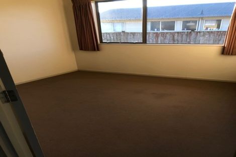 Photo of property in 9 Colonial Place, Kelvin Grove, Palmerston North, 4414