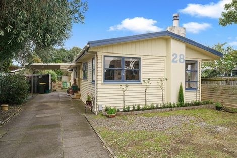 Photo of property in 28 Chums Road, Paraparaumu Beach, Paraparaumu, 5032