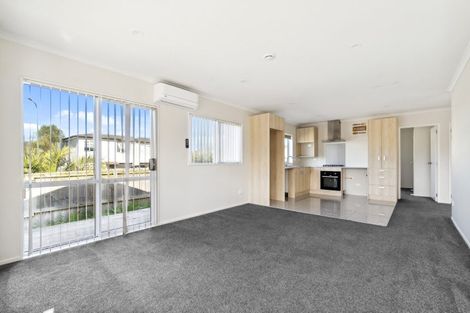 Photo of property in 45c Senator Drive, Manurewa, Auckland, 2105