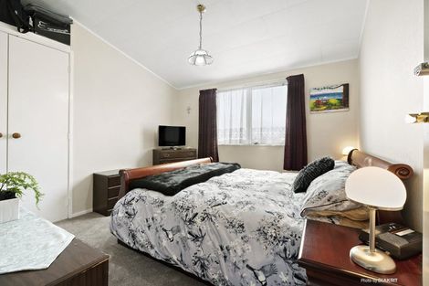 Photo of property in 6 Kekerenga Street, Strathmore Park, Wellington, 6022