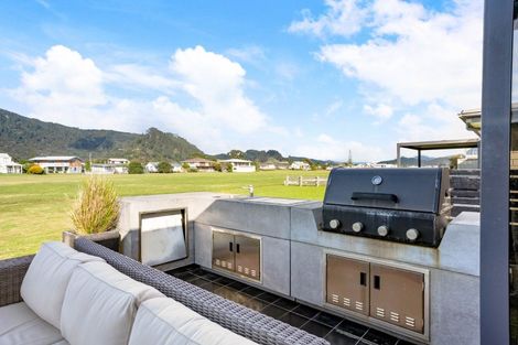 Photo of property in 16 Braddock Grove, Pauanui, Hikuai, 3579
