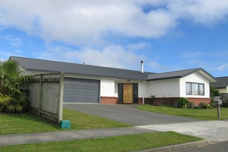 Photo of property in 6 Woodgate Court, Fitzherbert, Palmerston North, 4410