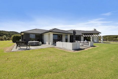 Photo of property in 34 Woodleigh Lane, Mangawhai, 0573