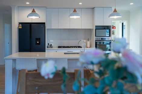 Photo of property in 24 Lilac Close, Cambridge, 3434