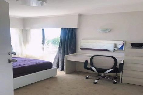 Photo of property in 2 Mellons Bay Road, Howick, Auckland, 2014