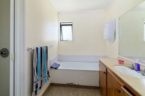 Photo of property in 27 Tania Crescent, Western Heights, Rotorua, 3015