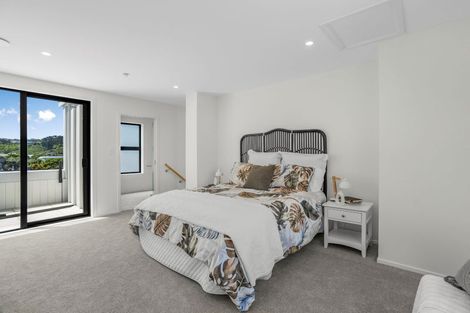 Photo of property in 2/10 Pascoe Avenue, Paremata, Porirua, 5026