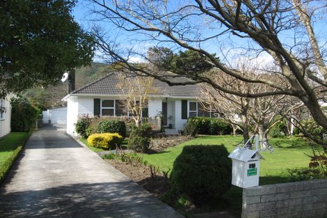 Photo of property in 44 Westminster Road, Wainuiomata, Lower Hutt, 5014