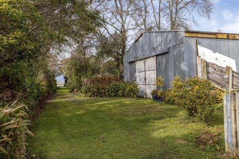 Photo of property in 154 Main Road, Levin, 5510