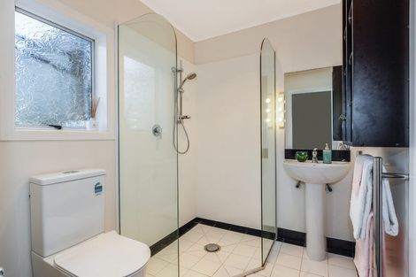 Photo of property in 2 Ash Grove, Ranui, Porirua, 5024