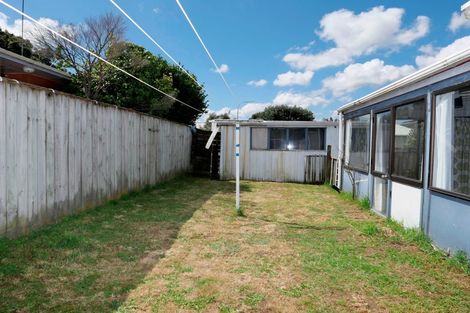 Photo of property in 129 Arawhata Road, Paraparaumu, 5032