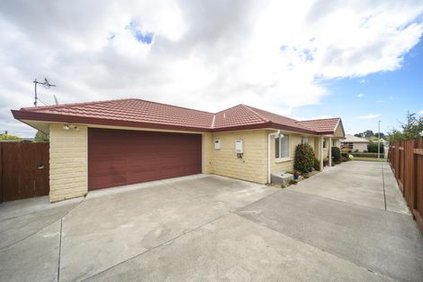 Photo of property in 22 Meridian Grove, Kelvin Grove, Palmerston North, 4414