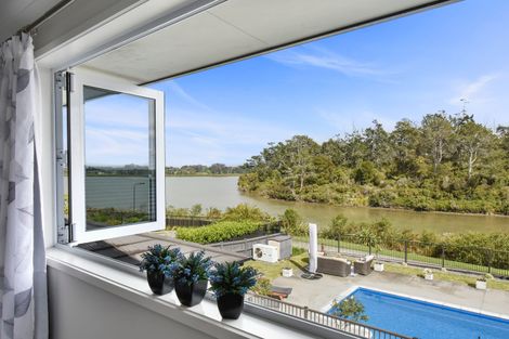 Photo of property in 3 Acqua Place, Karaka, Papakura, 2113