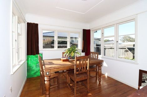 Photo of property in 183 High Street South, Carterton, 5713