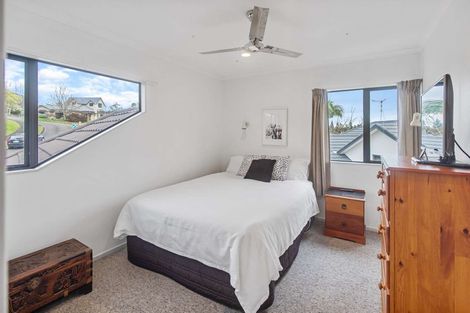 Photo of property in 4 Pampas Place, Western Heights, Hamilton, 3200