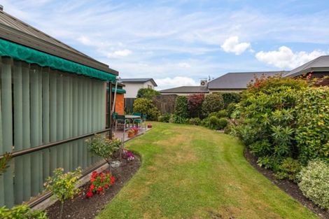 Photo of property in 2/30b Taylors Avenue, Bryndwr, Christchurch, 8052