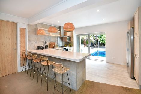 Photo of property in 6 Pine Road, Orewa, 0931