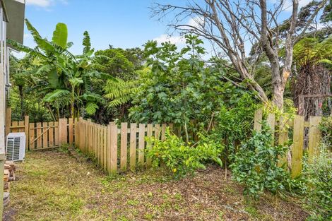 Photo of property in 2/39 Brunton Place, Glenfield, Auckland, 0629