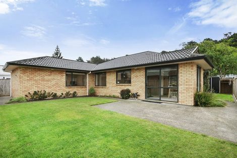 Photo of property in 10 Nathan Street, Tawa, Wellington, 5028