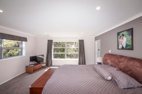 Photo of property in 15 Crompton Avenue, Churton Park, Wellington, 6037