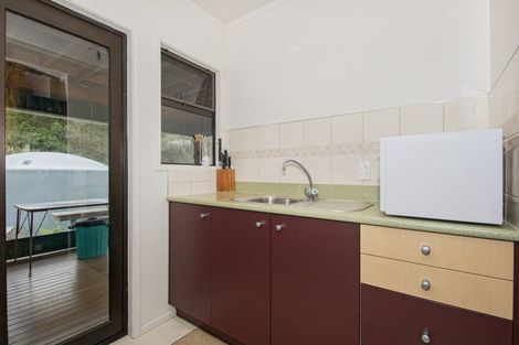 Photo of property in 27 Taiwa Road, Oakura, Hikurangi, 0184