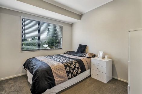 Photo of property in 2/57 Howe Street, Howick, Auckland, 2014