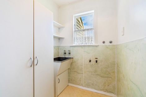 Photo of property in 149 Queen Street West, Levin, 5510