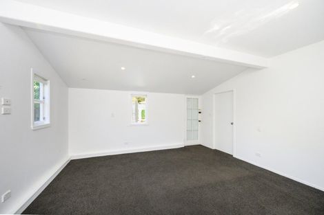 Photo of property in 10 Elmira Avenue, Hokowhitu, Palmerston North, 4410