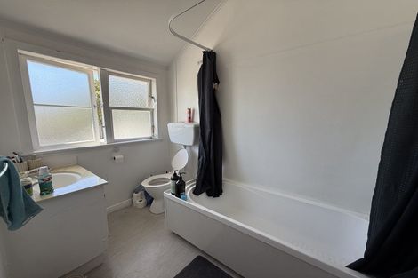 Photo of property in 192 Rathgar Road, Henderson, Auckland, 0610