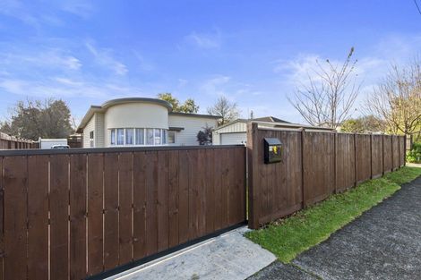 Photo of property in 15 Corlett Street, Utuhina, Rotorua, 3015