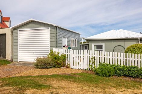Photo of property in 17 Whero Avenue, Diamond Harbour, Lyttelton, 8971