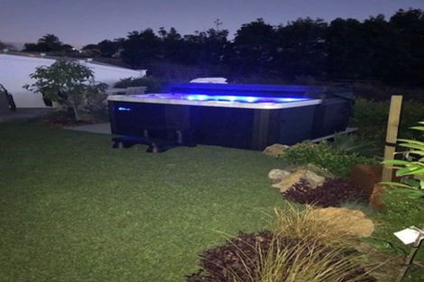 Photo of property in 20b Cambridge Road, Riverhead, 0820