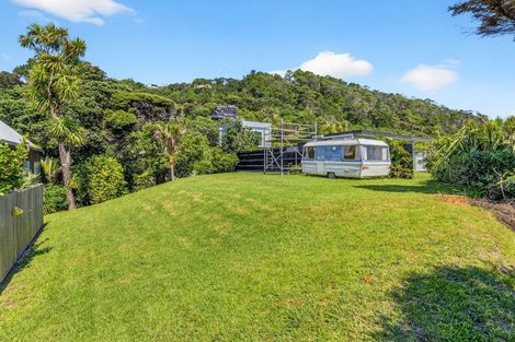 Photo of property in 72 Domain Crescent, Muriwai, 0881