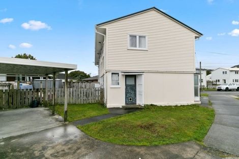 Photo of property in 21-22 Trevethick Grove, Woburn, Lower Hutt, 5010