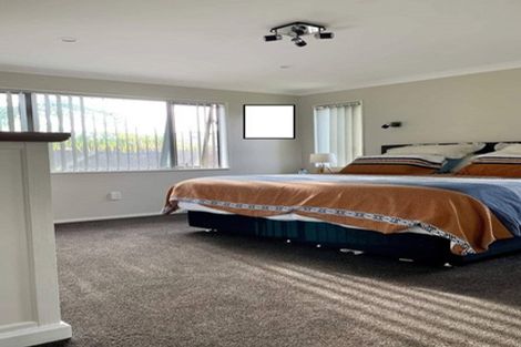 Photo of property in 5 Dawood Place, The Gardens, Auckland, 2105