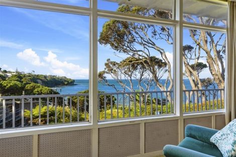Photo of property in 25 Bournemouth Terrace, Murrays Bay, Auckland, 0630