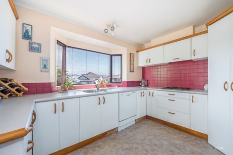 Photo of property in 26 Birkinshaw Grove, Riverstone Terraces, Upper Hutt, 5018