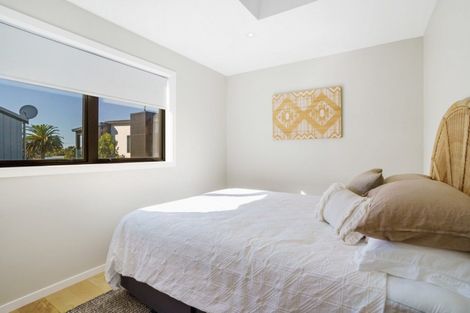 Photo of property in 103 Beach Road, Whangamata, 3620