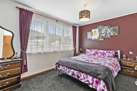 Photo of property in 51 Parenga Street, Wainuiomata, Lower Hutt, 5014