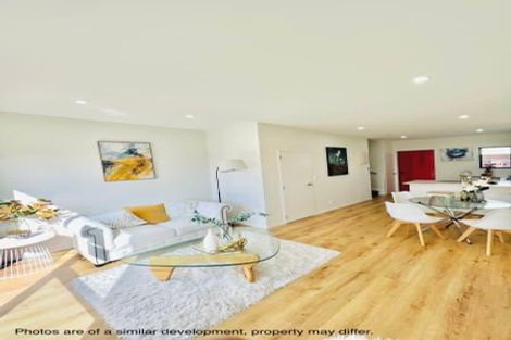 Photo of property in 2 Creekside Way, Flat Bush, Auckland, 2019