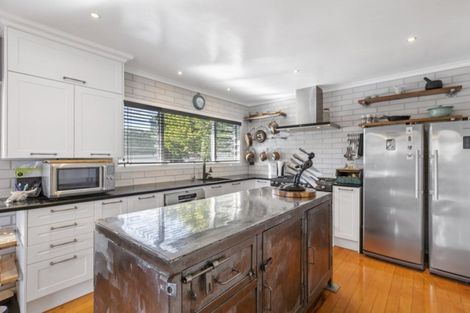 Photo of property in 2 Busing Avenue, Papakura, 2110