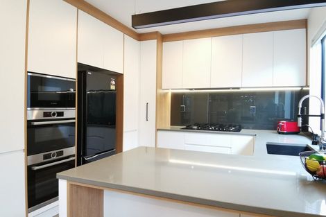 Photo of property in 57e Hogans Road, Glenfield, Auckland, 0629