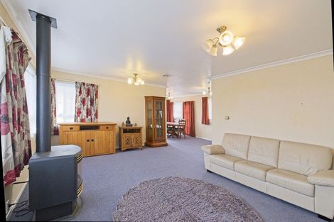 Photo of property in 270 High Street, Eltham, 4322