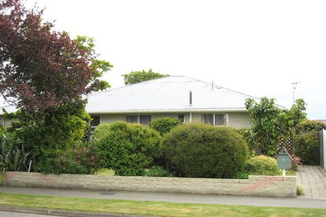 Photo of property in 14 Greendale Avenue Avonhead Christchurch City