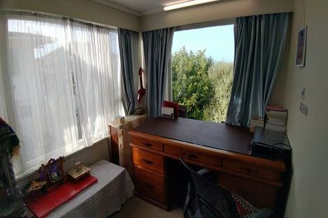 Photo of property in 1/22 Knights Road, Rothesay Bay, Auckland, 0630